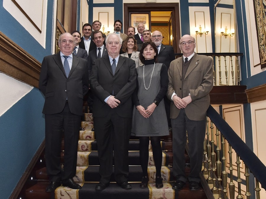 Foto de grupo de la fundación del Observatorio de la Ingeniería